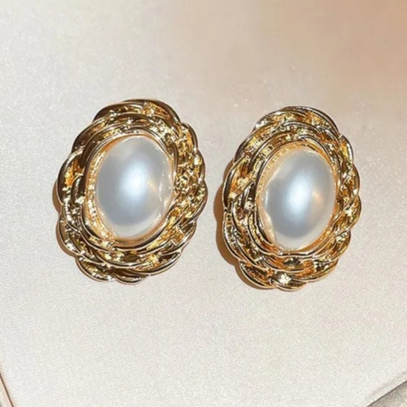New Baroque 925 Gold Filled Pearl Earrings - Picture 3 of 4